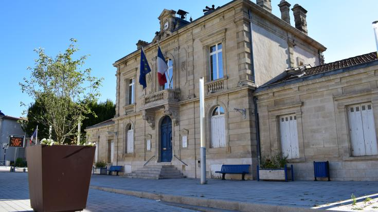 Mairie de Floirac Photo de la Mairie de Floirac